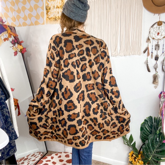 Alison Andrews NWT Animal Print Sweater Cardigan Size Large - Picture 3 of 10